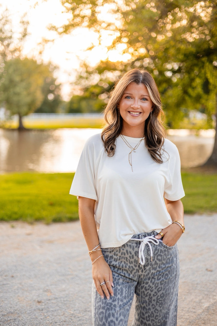 GRAYTON IVORY TEE
