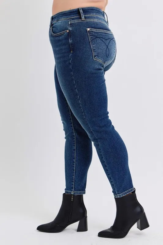 Judy Blue Full Size Run Mid-Rise Skinny Jeans with Thermal Lining