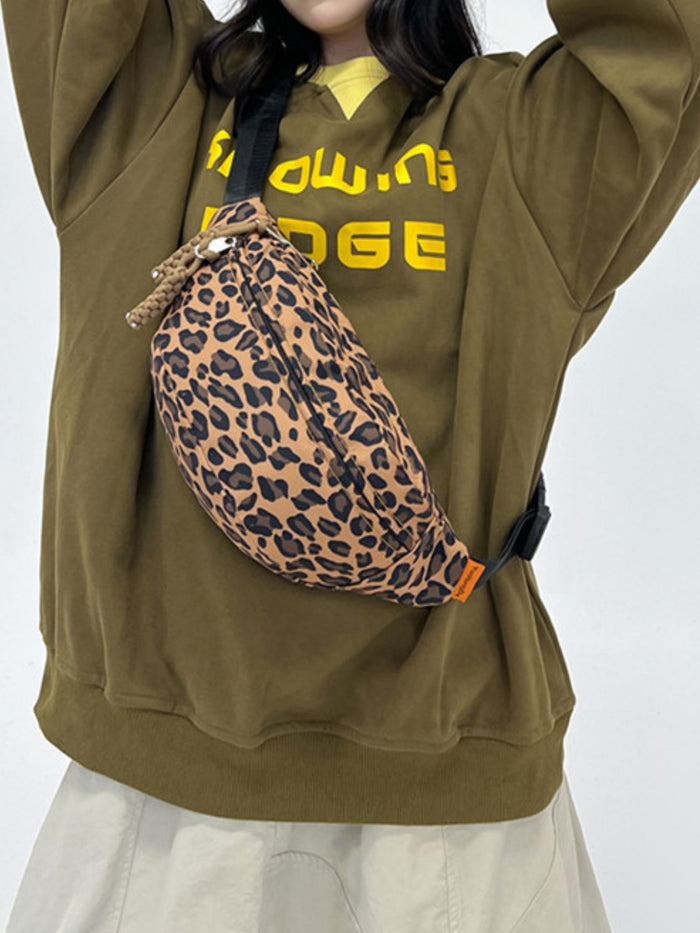 Stylish Leopard Nylon Crossbody Bag for Everyday Use
