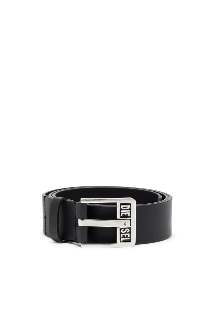 4 cm leather belt with clean-cut edges