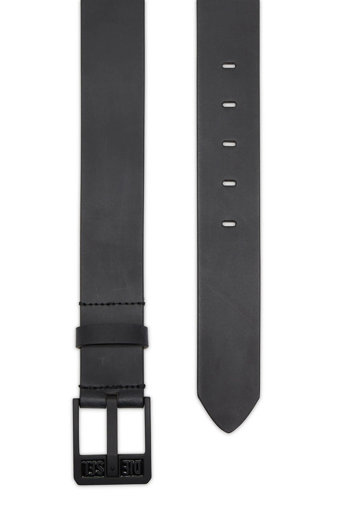 4 cm leather belt with clean-cut edges