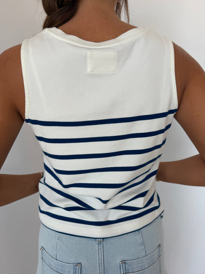 Jett Tank