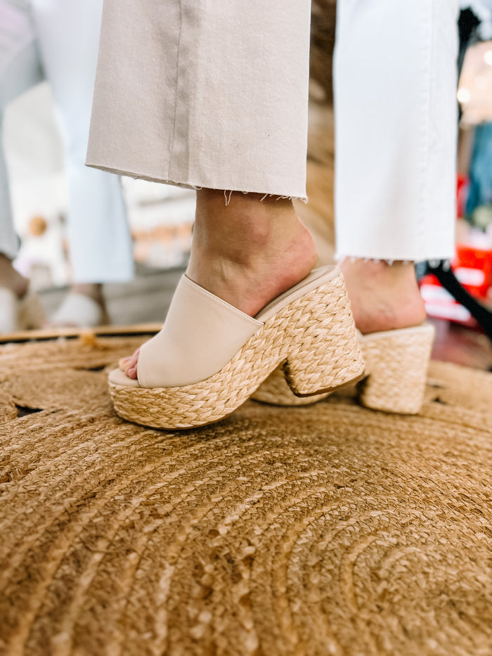 ASHLYN BEACH WEDGES