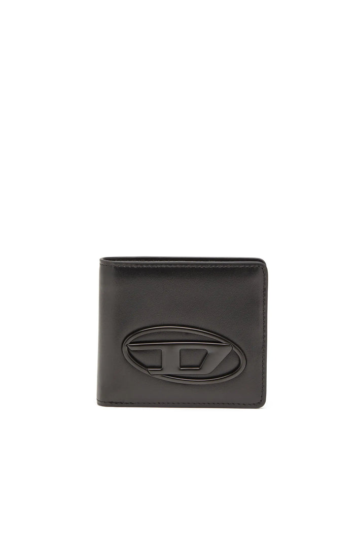 Bi-fold wallet in leather