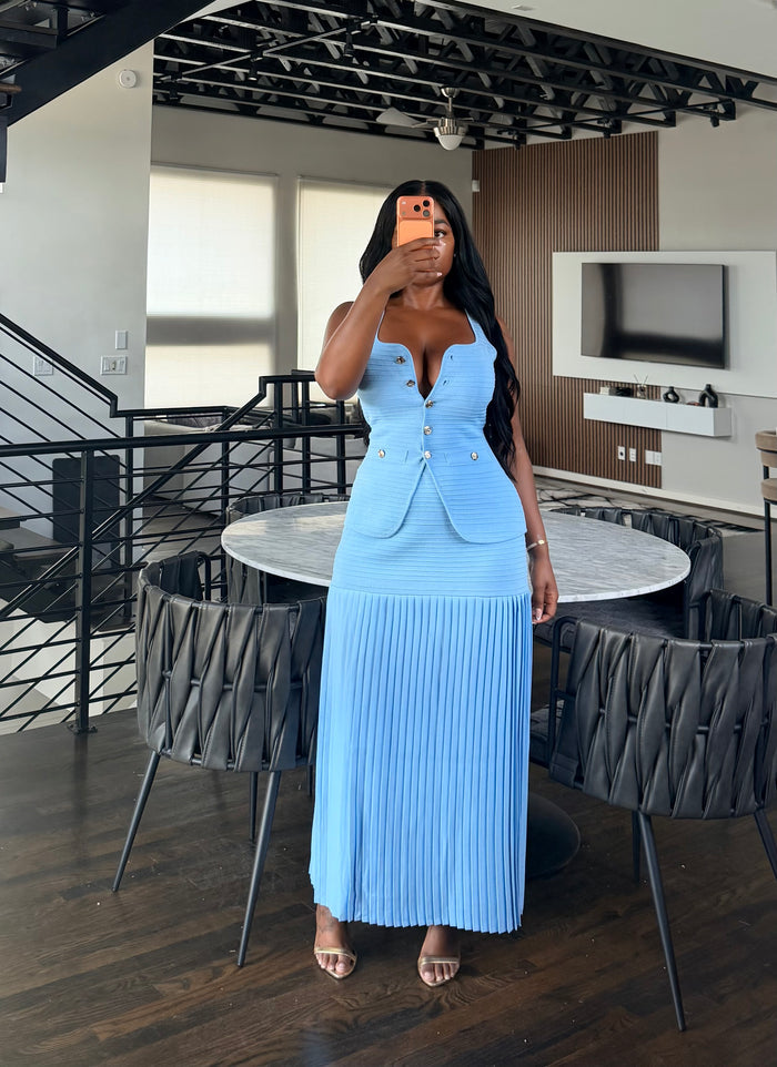 Blue pleated skirt set