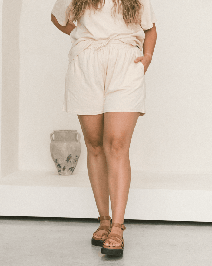 Essential Shorts | Beige