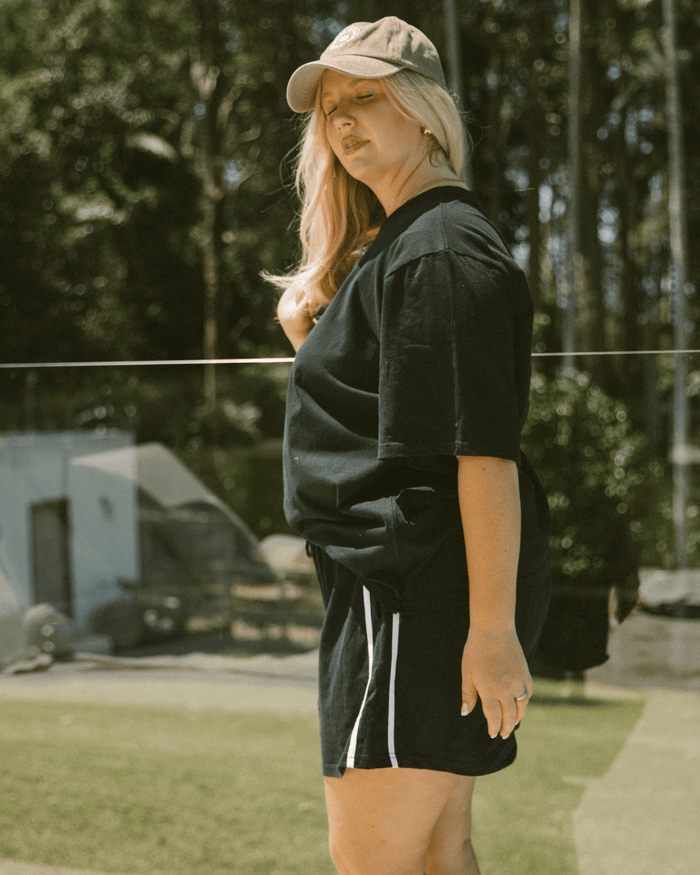 Essential Shorts | Black & White
