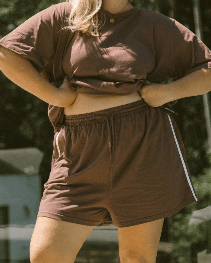 Essential Shorts | Brown/White
