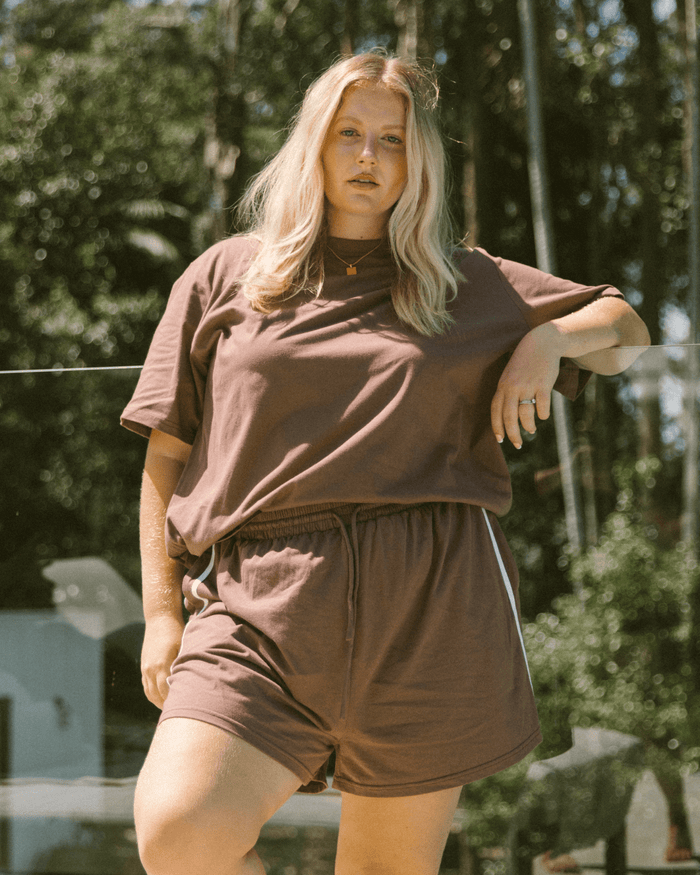 Essential Shorts | Brown/White