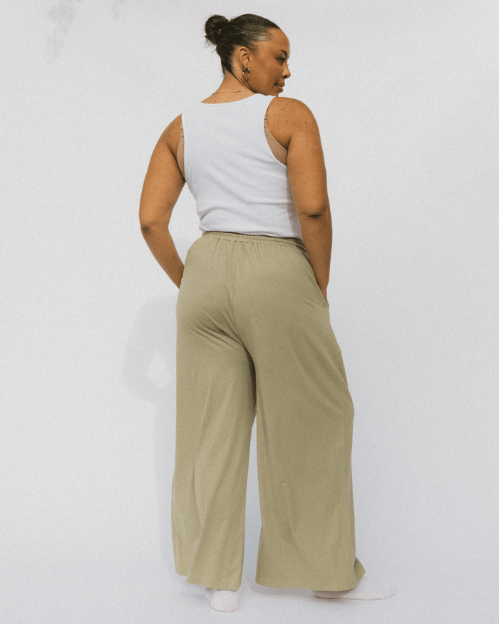 Essentials Pants | Khaki