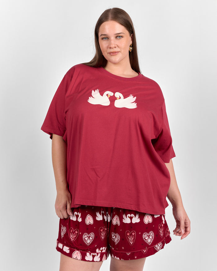 Essentials Tee | Swans