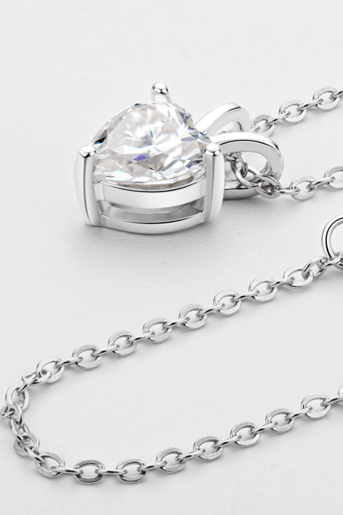 Exquisite 1 Carat Moissanite Heart Necklace - Perfect Gift