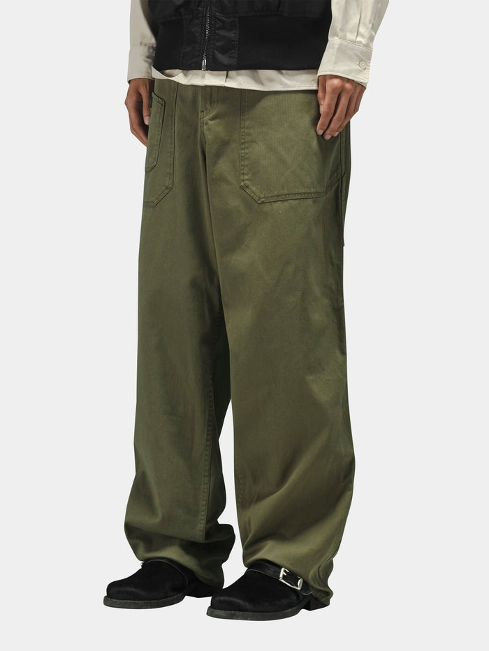 Alpha Industries Hungarian Fatigue Mod Pant in olive green with large front pockets and loose fit.