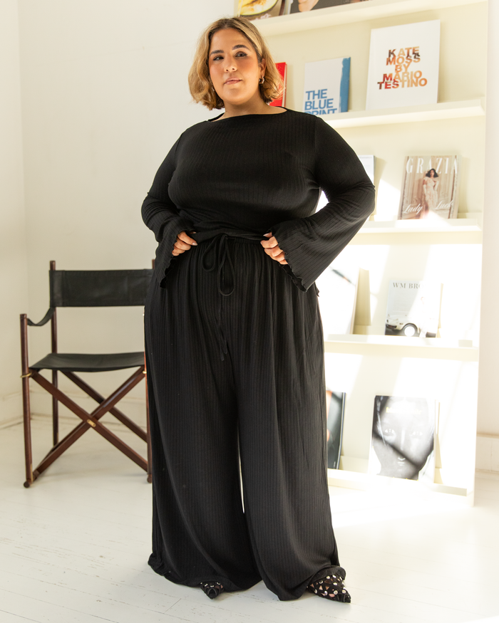 Isla Long Sleeve in Black - Lettuce Frill Sleeves - The Lullaby Club