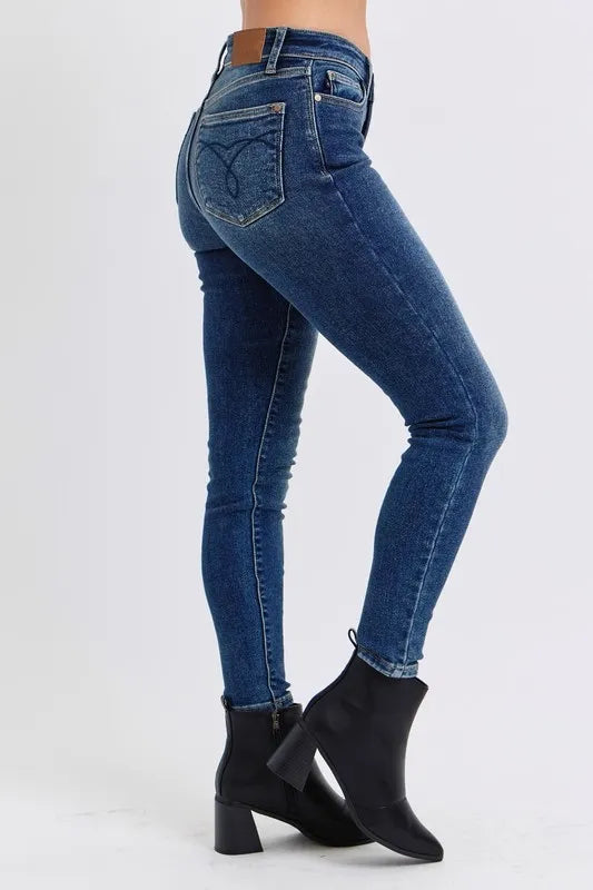 Judy Blue Full Size Run Mid-Rise Skinny Jeans with Thermal Lining