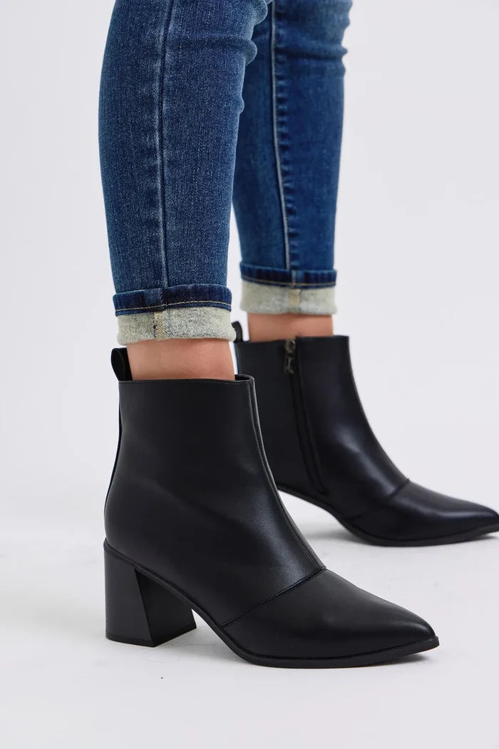 Judy Blue Full Size Run Mid-Rise Skinny Jeans with Thermal Lining