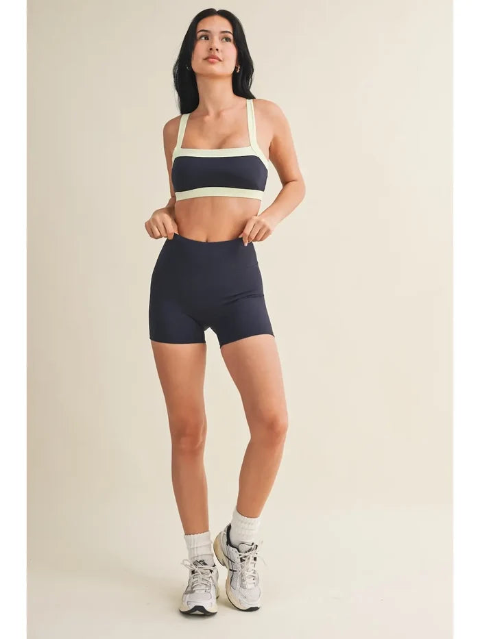 KINLEY ATHLETIC SET