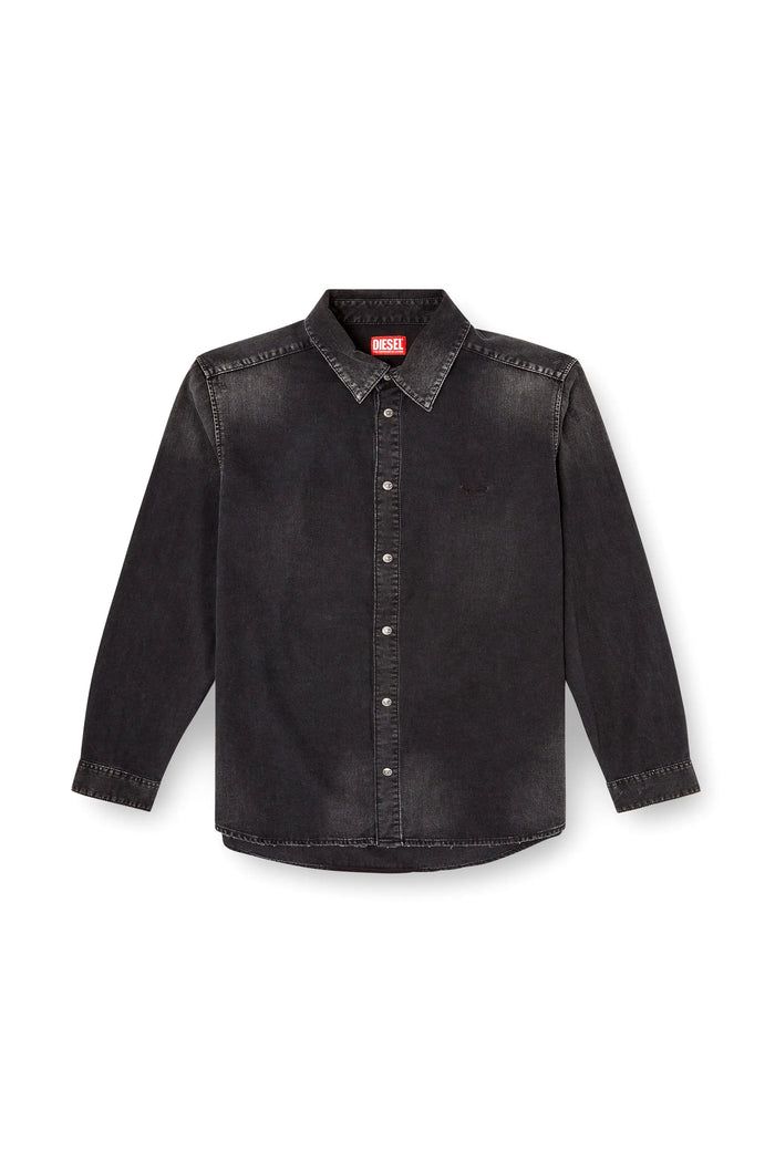 Long-sleeve denim shirt