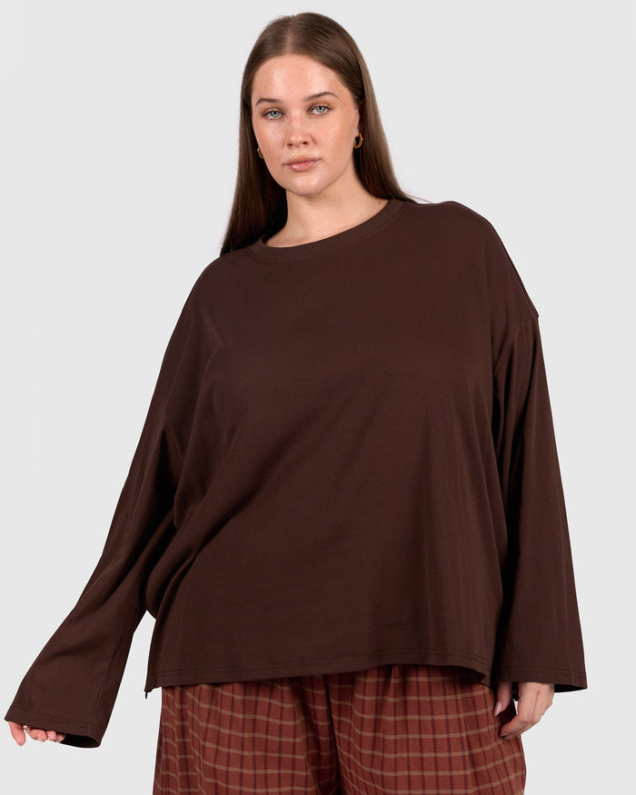 Long Sleeve Essentials Tee | Brown