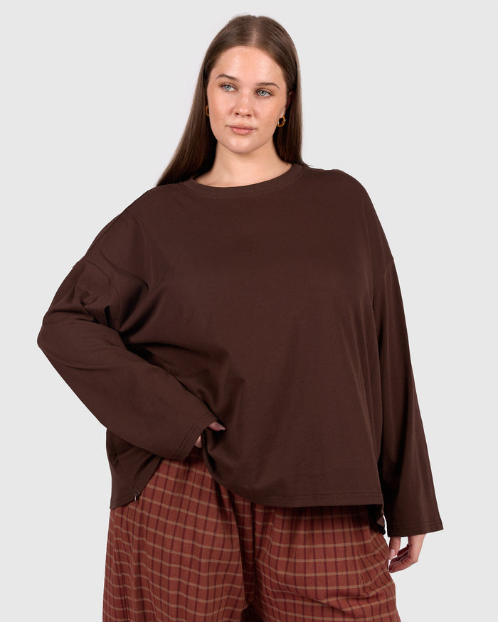 Long Sleeve Essentials Tee | Brown