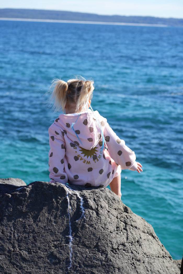 Pink Seashell / 1