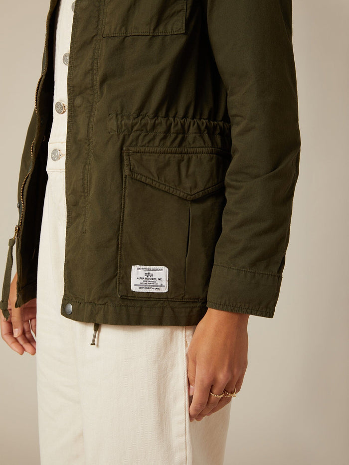 Alpha Industries M-65 Mod Lightweight Field Jacket W, 100% cotton exterior, front pockets.
