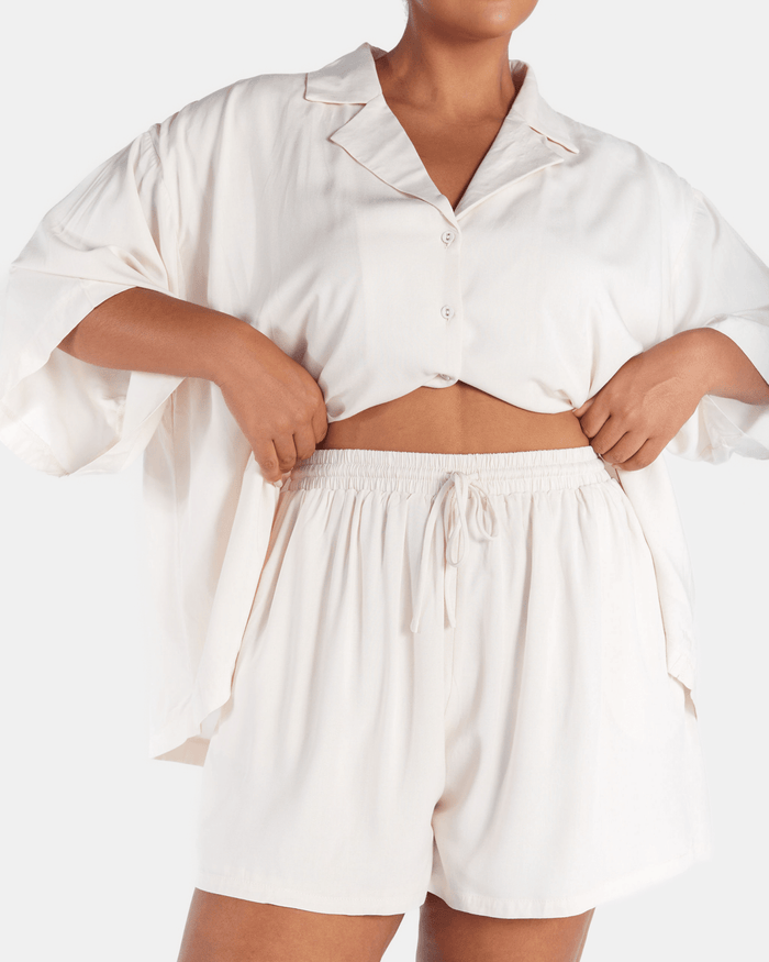 Matilda Shorts | Beige