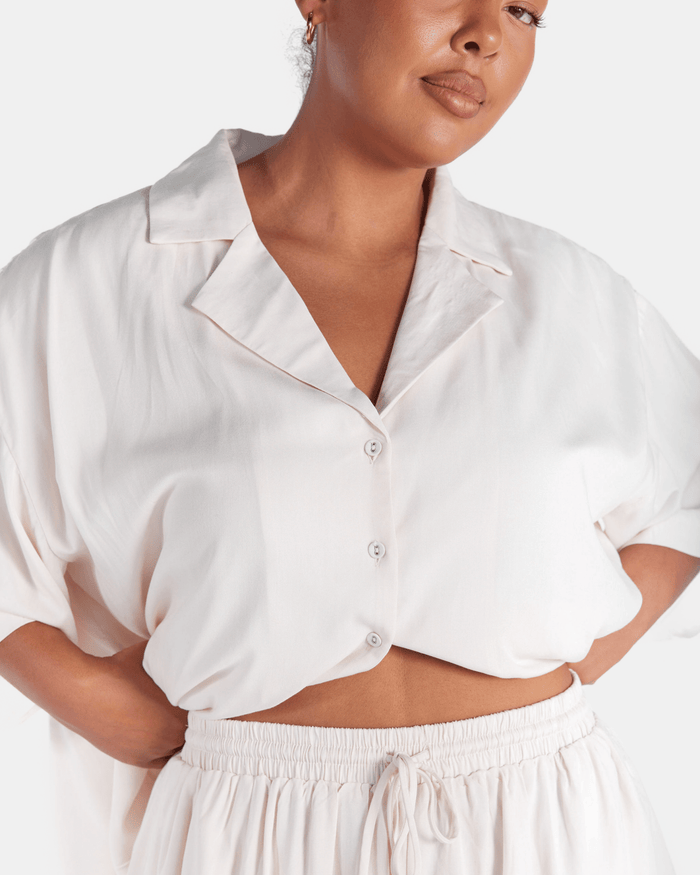 Matilda Shorts | Beige