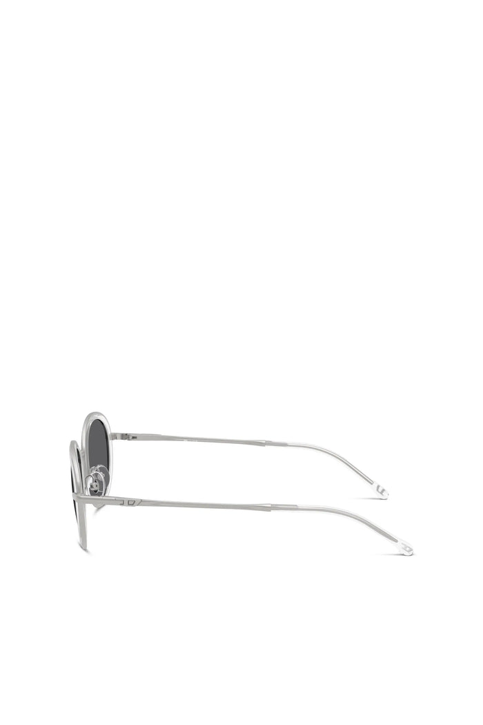 Oval sunglasses