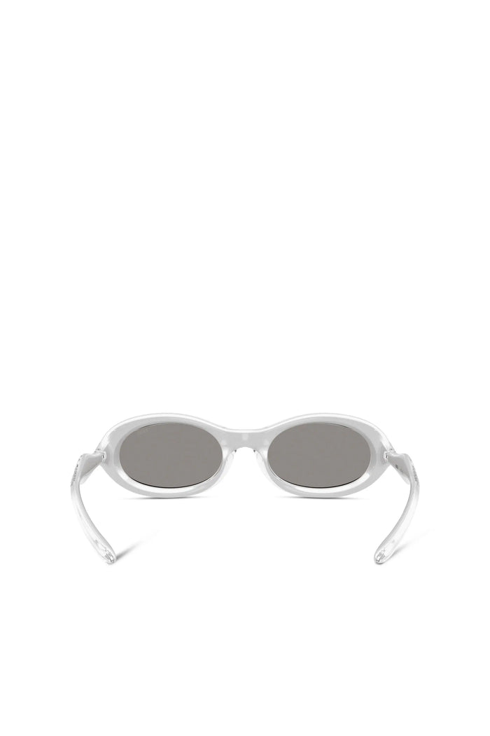 Oval sunglasses
