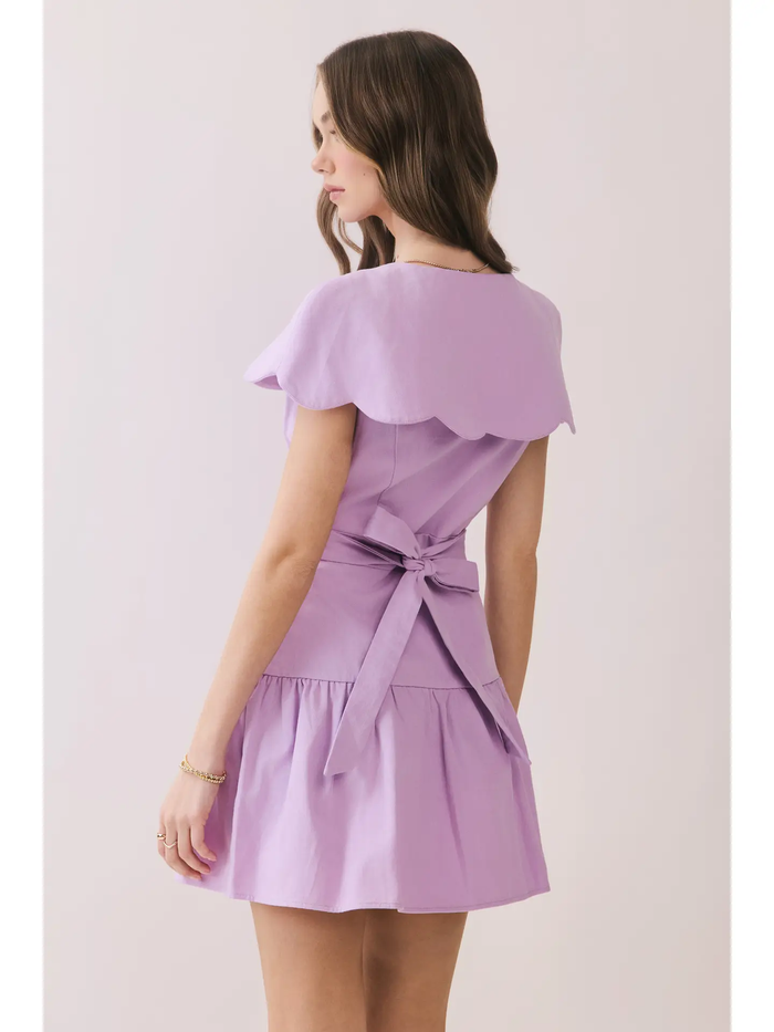 Oversized Scalloped Collar Dress