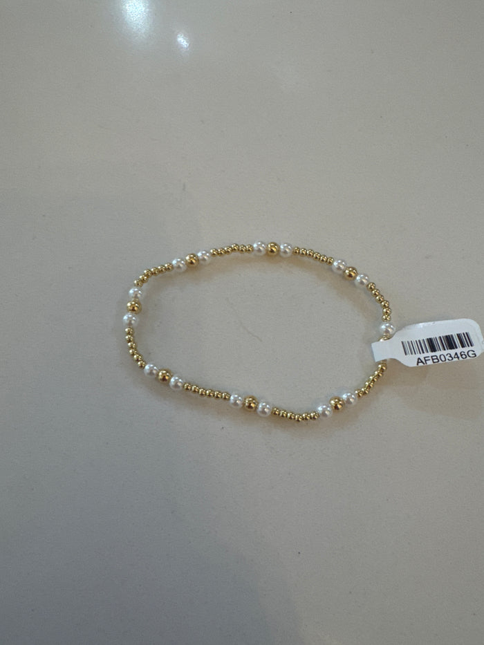PEARL BEADED BRACELET