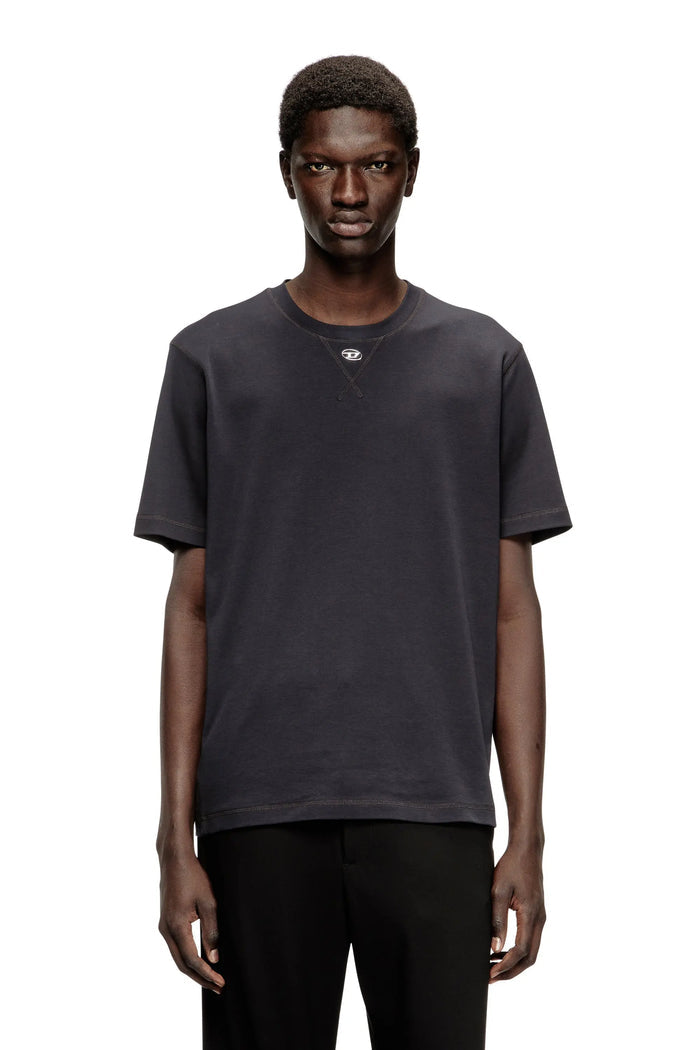 Regular T-shirt with crew neck and Oval D