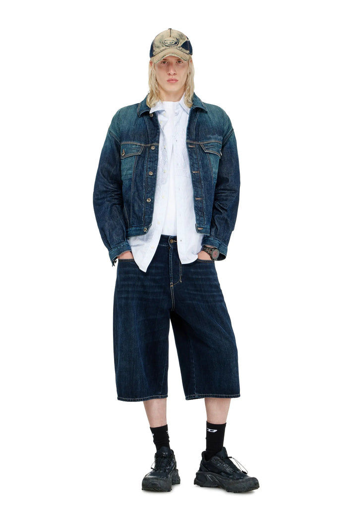 Relaxed denim shorts with dark wash