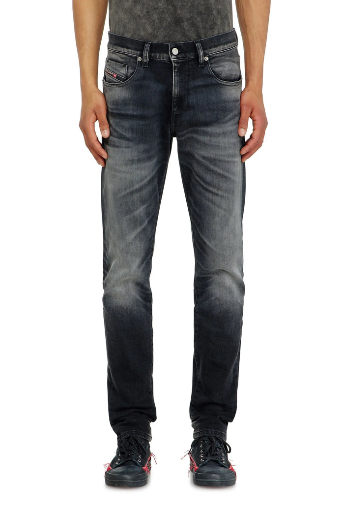 Slim Jeans Regular Waist 2019 D-Strukt