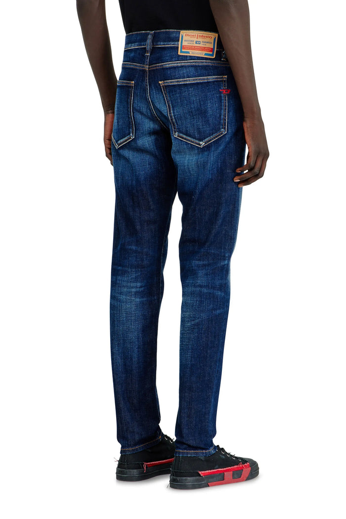 Slim Jeans Regular Waist 2019 D-Strukt
