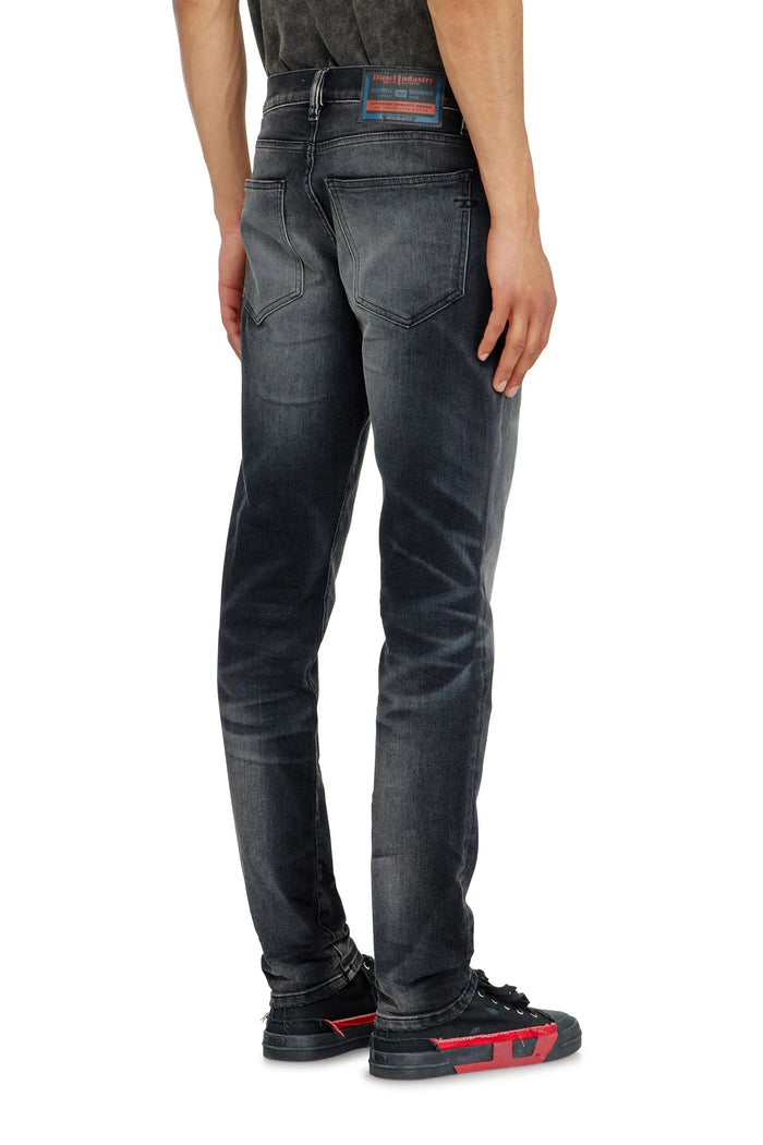 Slim Jeans Regular Waist 2019 D-Strukt