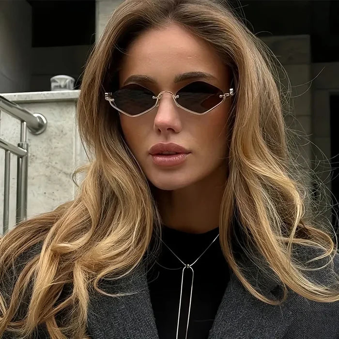 Solaré Luxe™ Gold Frame Cat Eye