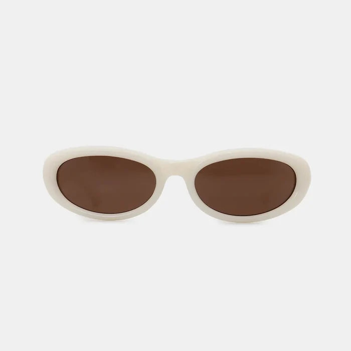 Solaré Luxe™ Ivory Cat Eye