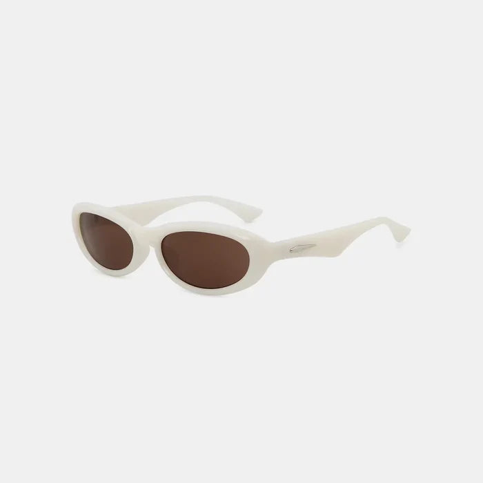 Solaré Luxe™ Ivory Cat Eye