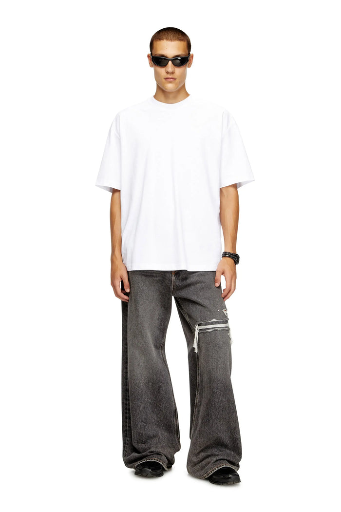 T-shirt with maxi oval D embroidery