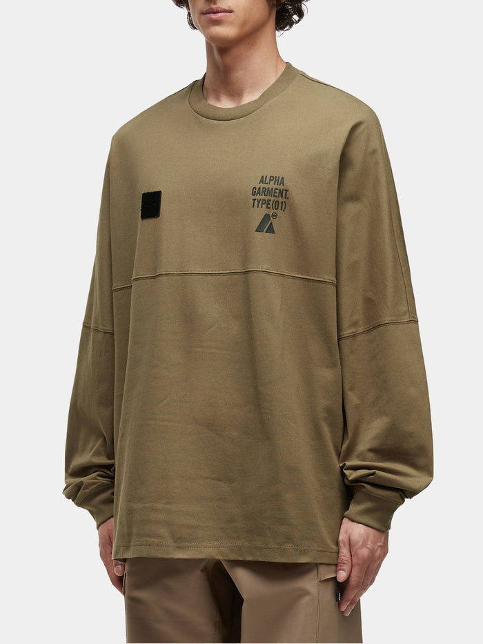UNFRM LONG-SLEEVED GRAPHIC TEE TOP Alpha Industries