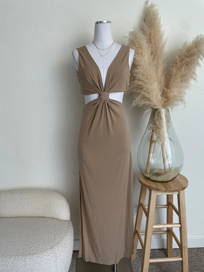 V Neck Cutout Detail Maxi Dress