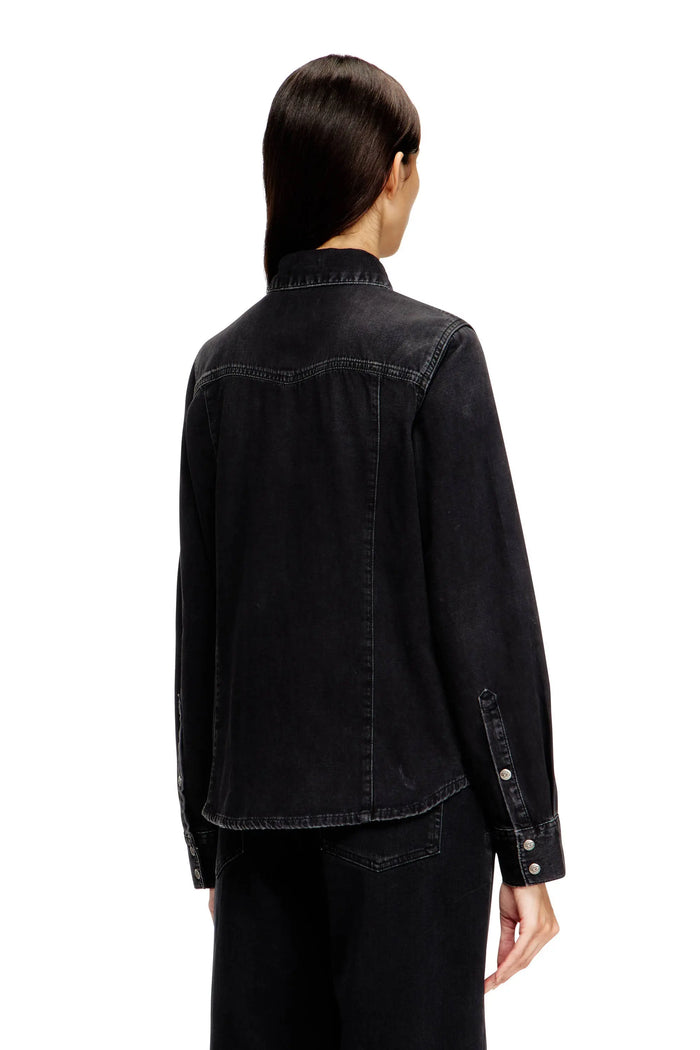 Western shirt in treated denim