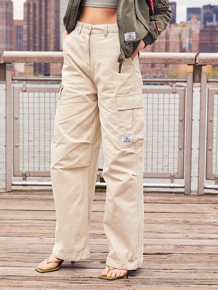 Alpha Industries Womens M-65 Cargo Pant Limestone.