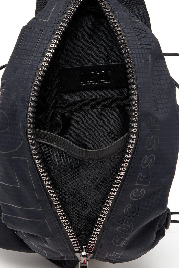 Zip-D-Sling bag in check-jacquard shell
